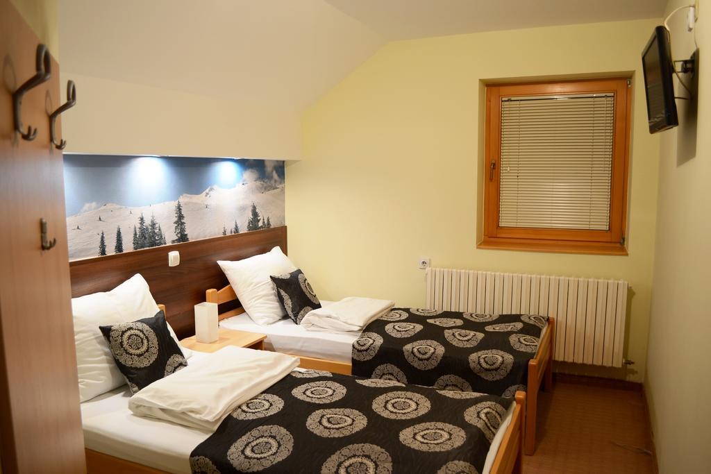 Guesthouse Lucic ياهورينا الغرفة الصورة